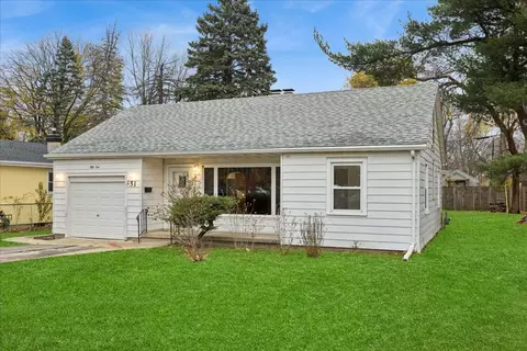 51 N Mclean Blvd, Elgin, IL 60123