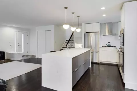 Kitchen - 560 Drexel Ave, Glencoe, IL 60022 photo 3 of 3