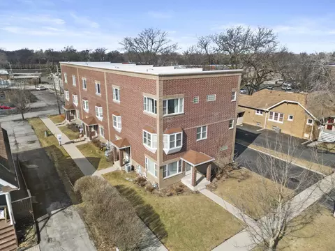 18134 Martin Ave, Homewood, IL 60430