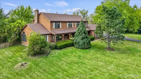 4319 Mccauley Rd, Woodstock, IL 60098