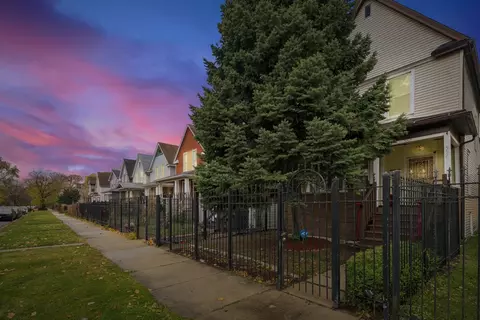 552 N Leamington Ave, Chicago, IL 60644