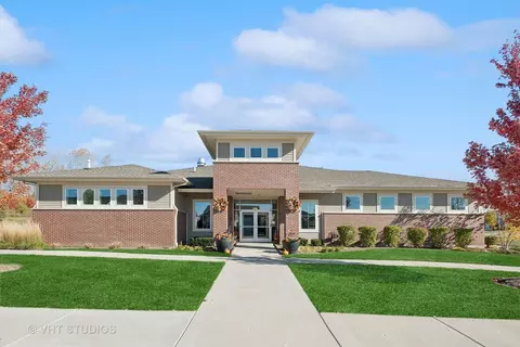 View/Area - 460 Mahogany Dr, Algonquin, IL 60102 photo 2 of 4
