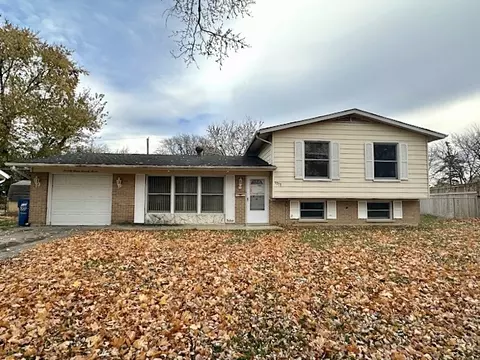 7777 Ramsgate Cir S, Hanover Park, IL 60133