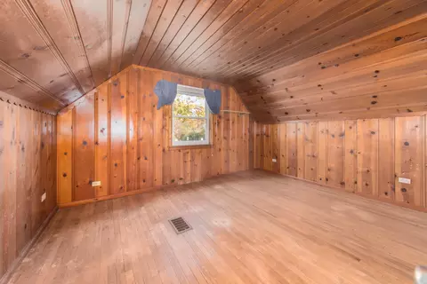 Bedroom - 474 E Washington St, Des Plaines, IL 60016 photo 2 of 4