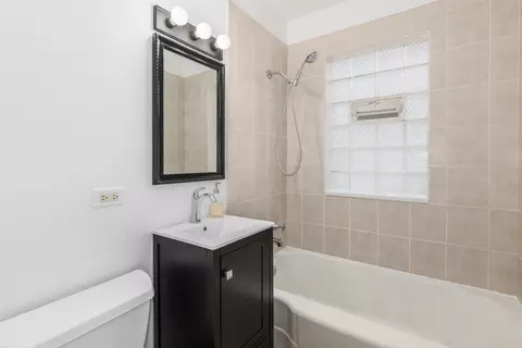 Bath - 474 E Washington St, Des Plaines, IL 60016 photo 1 of 2