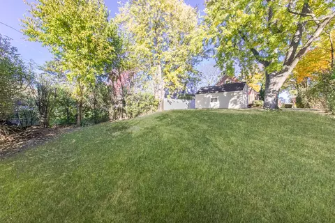 Exterior - 474 E Washington St, Des Plaines, IL 60016 photo 5 of 7