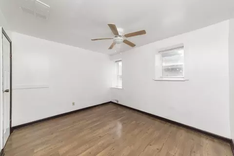 516 S Eastern Ave, Joliet, IL 60433 photo 5