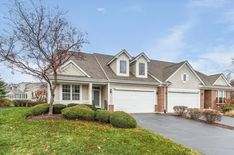 202 Braeburn Cir, Sugar Grove, IL 60554