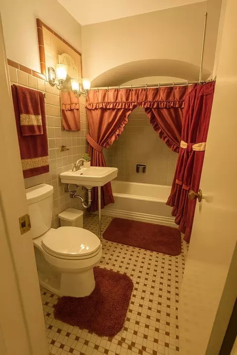 16110 Wolcott Ave, Markham, IL 60428 photo 2