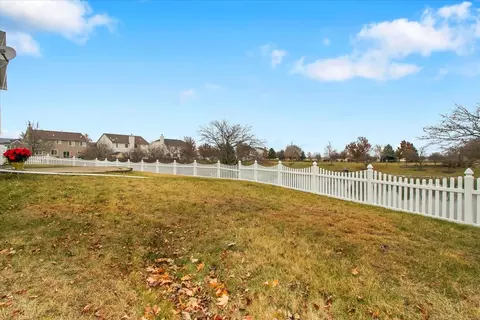 2404 White Ash Ct, Plainfield, IL 60586 photo 38