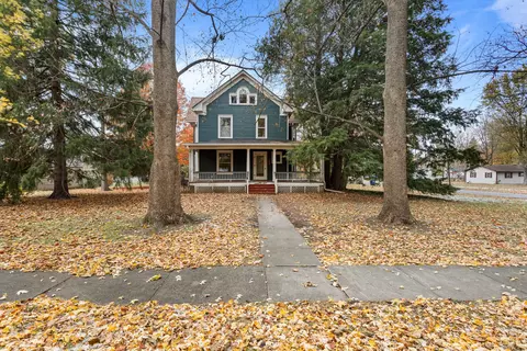 302 S Main St, Mansfield, IL 61854