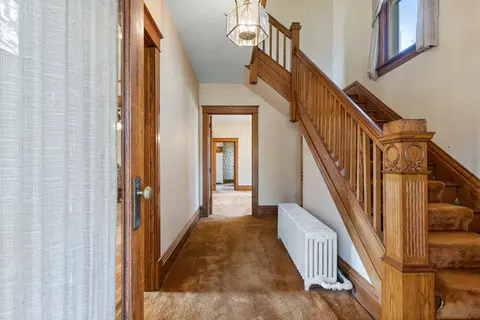 Entry Way - 302 S Main St, Mansfield, IL 61854 photo 1 of 8