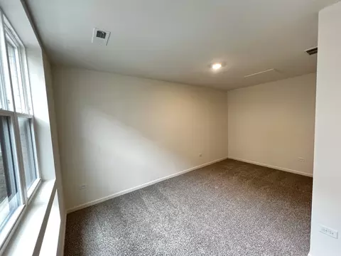377 Summit Cir, Lombard, IL 60148 photo 12