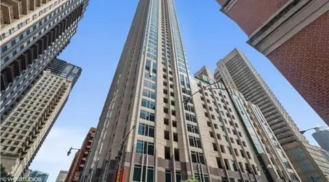 33 W Ontario St #34EN, Chicago, IL 60654