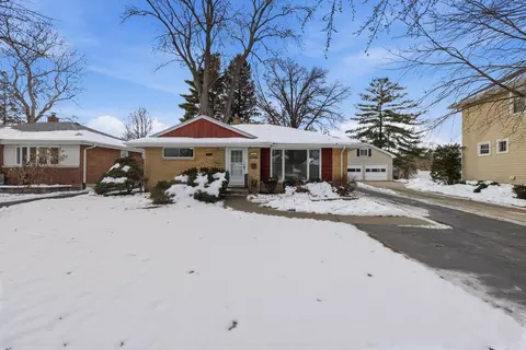 510 S Chase Ave, Lombard, IL 60148