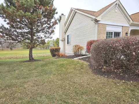 Exterior - 21320 W Douglas Ln, Plainfield, IL 60544 photo 2 of 7