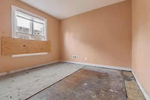 Bedroom - 7356 S Champlain Ave, Chicago, IL 60619 photo 7 of 9