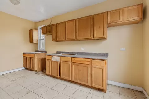Kitchen - 7356 S Champlain Ave, Chicago, IL 60619 photo 3 of 3