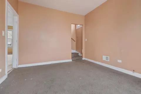 Living - 7356 S Champlain Ave, Chicago, IL 60619 photo 4 of 4