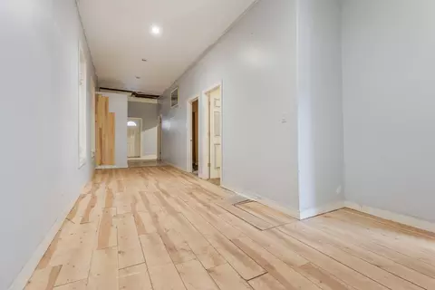 Entry Way - 7356 S Champlain Ave, Chicago, IL 60619 photo 1 of 3