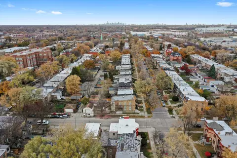 View/Area - 11400 S Champlain Ave, Chicago, IL 60628 photo 3 of 4