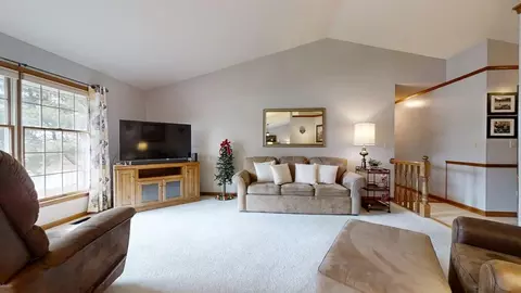 Living - 47 Springchester, Mattoon, IL 61938 photo 3 of 7