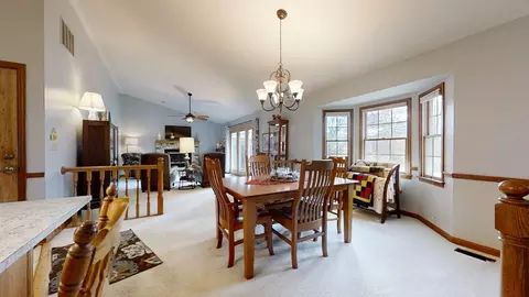 Dining - 47 Springchester, Mattoon, IL 61938 photo 1 of 4