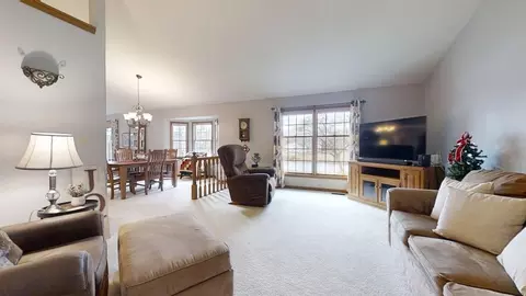 Living - 47 Springchester, Mattoon, IL 61938 photo 2 of 7