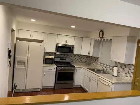Kitchen - 14920 Wentworth Ave, Dolton, IL 60419 photo 1 of 3