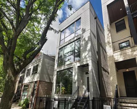 1216 W Hubbard St #3, Chicago, IL 60642