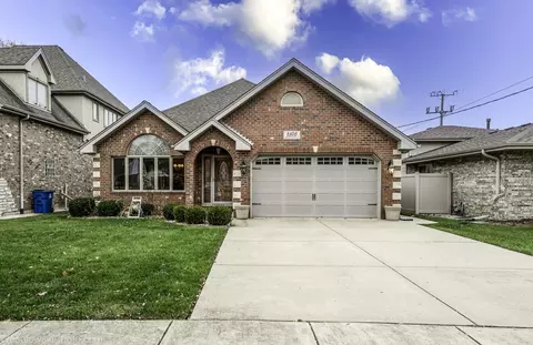 8106 Nashville Ave, Burbank, IL 60459
