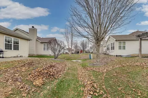 Exterior - 1129 Drury Ln, Aurora, IL 60502 photo 4 of 4