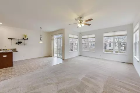 Living - 1129 Drury Ln, Aurora, IL 60502 photo 5 of 7