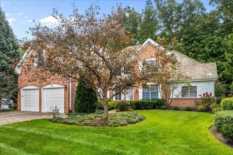 1685 Cornell Ct, Lake Forest, IL 60045