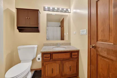 Bath - 9623 S Carls Dr, Plainfield, IL 60585 photo 3 of 6
