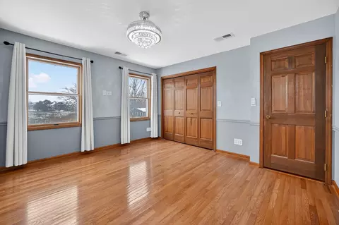 Bedroom - 9623 S Carls Dr, Plainfield, IL 60585 photo 8 of 10