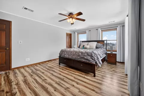 Bedroom - 9623 S Carls Dr, Plainfield, IL 60585 photo 3 of 10