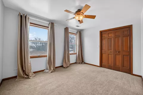 Bedroom - 9623 S Carls Dr, Plainfield, IL 60585 photo 9 of 10