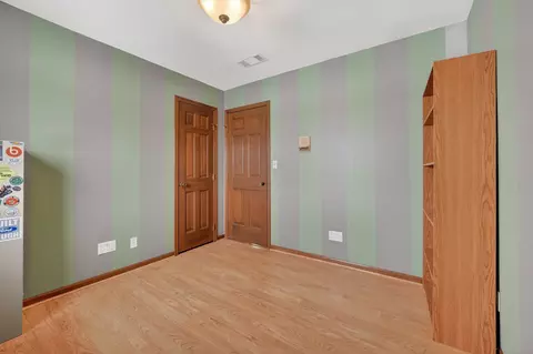 Bedroom - 9623 S Carls Dr, Plainfield, IL 60585 photo 5 of 10