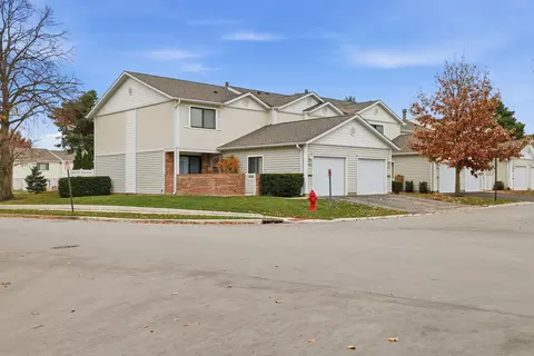 632 Spinnaker Pt #113F, Schaumburg, IL 60194