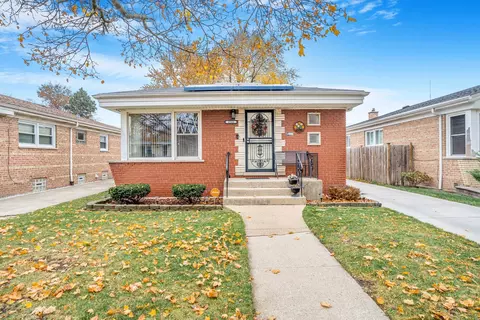 4348 W 78th St, Chicago, IL 60652