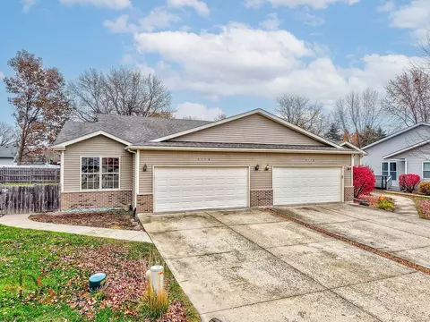 2118 Mary Ln, Ottawa, IL 61350