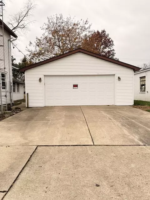 Exterior - 106 S Main St, Lostant, IL 61334 photo 2 of 2