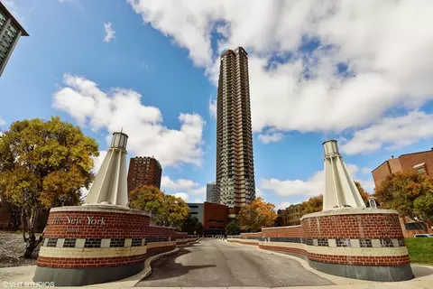 3660 N Lake Shore Dr #3301, Chicago, IL 60613