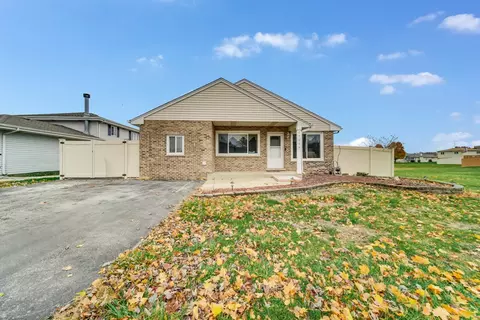 17019 Westwood Dr, Orland Hills, IL 60487