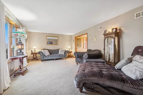 Living - 21851 Helen Dr, Plainfield, IL 60544 photo 1 of 3
