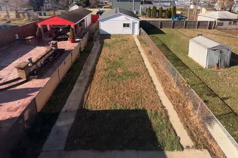 Exterior - 353 S 5th Ave S, Kankakee, IL 60901 photo 2 of 3