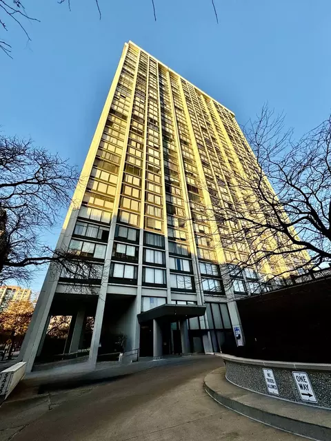 5455 N Sheridan Rd #1707, Chicago, IL 60640