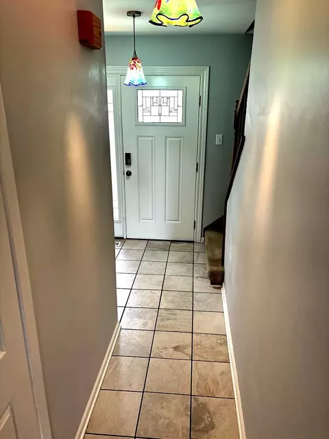 Entry Way - 1730 Tanglewood Dr, Algonquin, IL 60102 photo 1 of 1