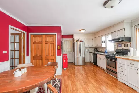 Kitchen - 27429 S Scheer Rd, Manhattan, IL 60442 photo 2 of 2